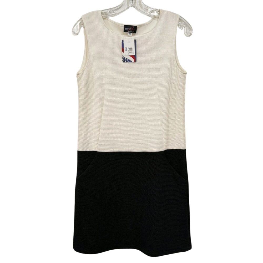 Andria Lieu Sleeveless Texture Fabric Shift Dress Black White